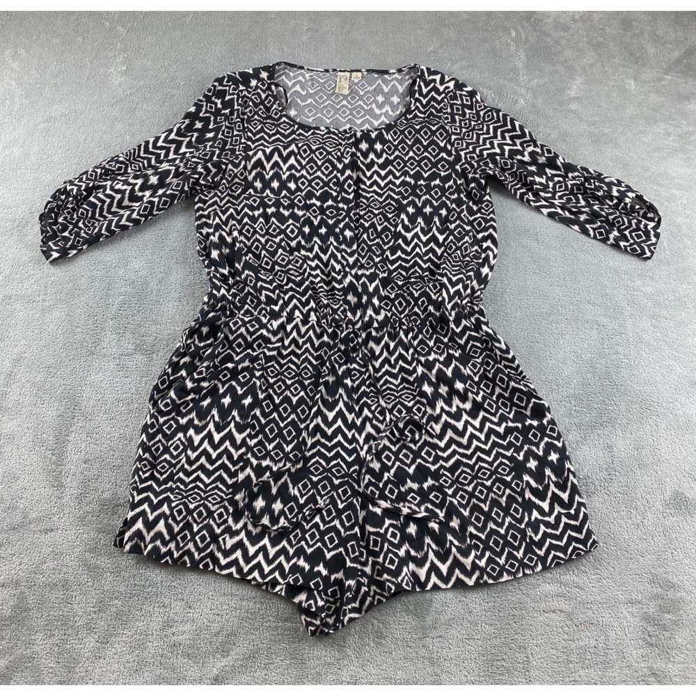 Emma & Michele Black‎ White Geometric Print Drawstring Waist Romper Size 6